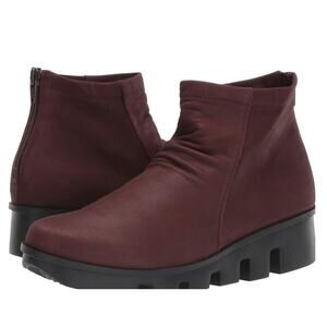 L'Amour Des Pieds Hadirat Platform Wedge Bootie Leather Size 6 NWOB Arch Support